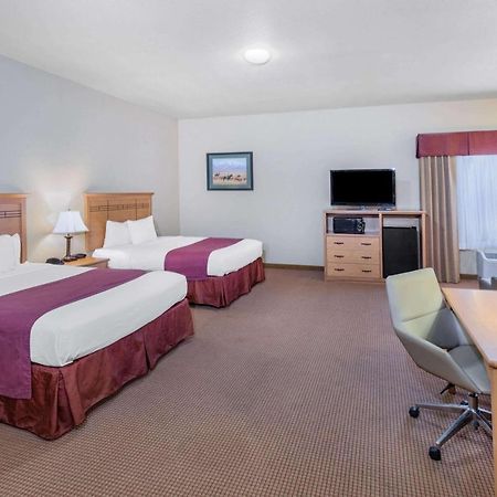 Baymont By Wyndham Cuero Hotel Exterior foto