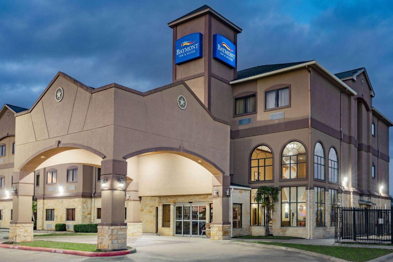 Baymont By Wyndham Cuero Hotel Exterior foto